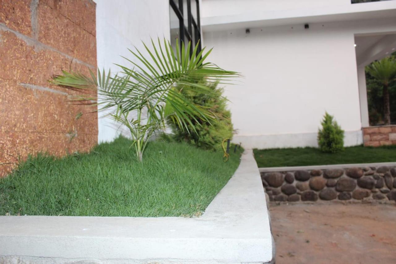 Orchid Villa Pinangode Dış mekan fotoğraf